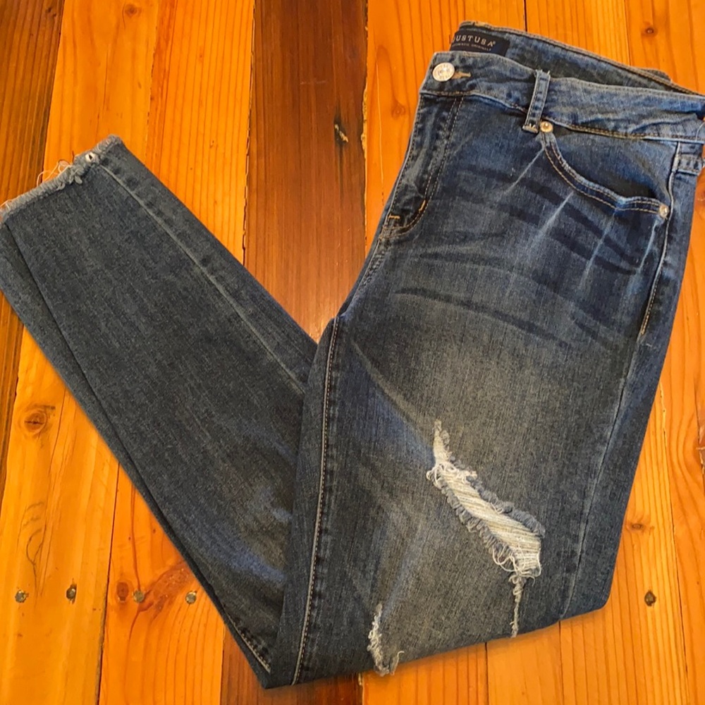 JustUSA skinny distressed jean